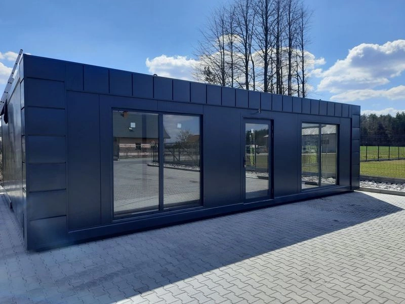 Bürogebäude · Wien · 12 × 3 m · 2024